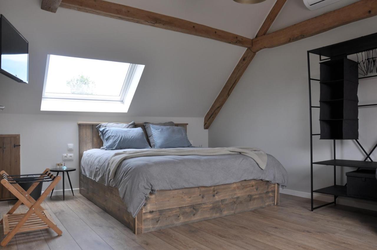 Bed En Bezem Bed and Breakfast Laarne Exteriör bild